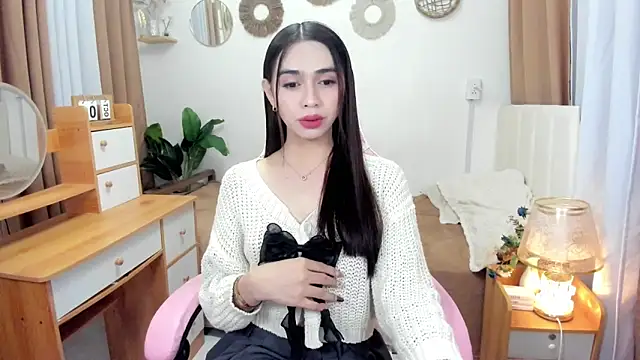Snapshot of joyfulmartinaa chatting on 10.01.25 joyfulmartinaa online show from 10.01.25