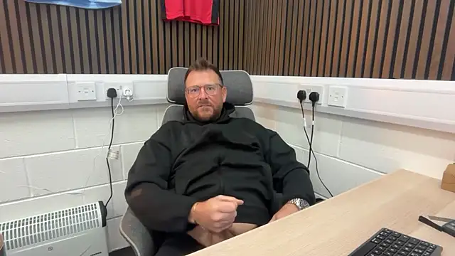 Snapshot of bilf1978 chatting on 02.26.26 bilf1978 online show from 02.26.26