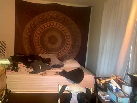 Snapshot of XanderOzzz chatting on 11.09.25 XanderOzzz online show from 11.09.25