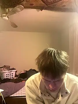 Snapshot of XanderOzzz chatting on 12.16.25 XanderOzzz online show from 12.16.25