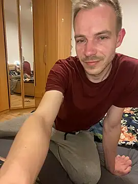 Skinny0150 online show from 04.14.26