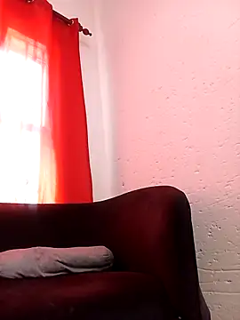 Snapshot of CandyNaynay chatting on 10.13.25 CandyNaynay online show from 10.13.25