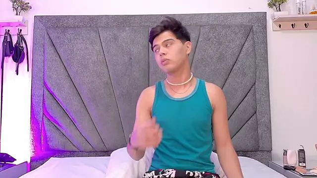 Snapshot of Felipe_Cold chatting on 02.01.26 Felipe Cold online show from 02.01.26