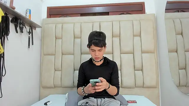 Snapshot of Felipe_Cold chatting on 02.05.26 Felipe Cold online show from 02.05.26