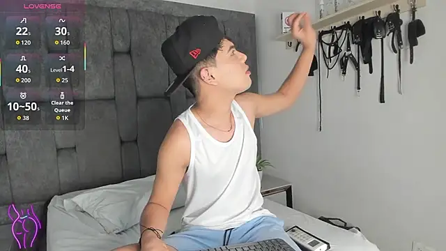 Snapshot of Felipe_Cold chatting on 02.24.26 Felipe Cold online show from 02.24.26