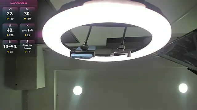 aurora tziu online show from 05.14.26