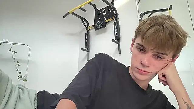 Milk Guy online show from 09.08.25