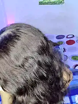 Snapshot of Danly_ chatting on 04.09.26 Danly online show from 04.09.26