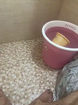 Snapshot of saumon3022 chatting on 10.04.25 saumon3022 online show from 10.04.25