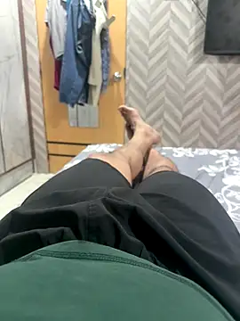 Snapshot of saumon3022 chatting on 11.08.25 saumon3022 online show from 11.08.25