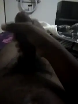 Snapshot of TmanZim2025 chatting on 02.22.26 TmanZim2025 online show from 02.22.26