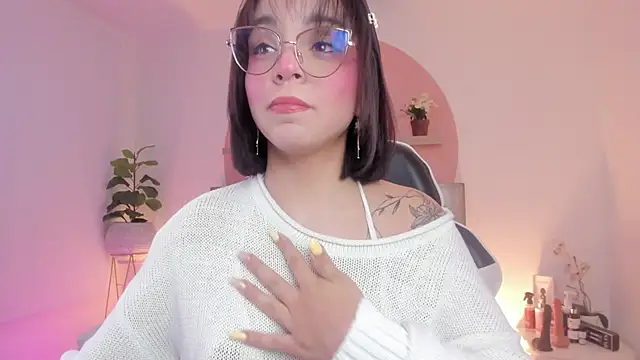 Clara Luu online show from 03.25.26