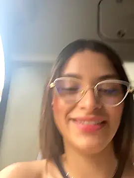 Snapshot of Hannacooper3 chatting on 11.18.25 Hannacooper3 online show from 11.18.25