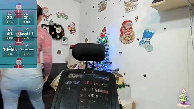 Snapshot of anastasia_tuya chatting on 11.30.25 anastasia tuya online show from 11.30.25