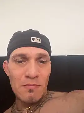 Snapshot of Dixonykaty chatting on 02.25.26 Dixonykaty online show from 02.25.26