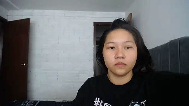 Naia Stant online show from 09.15.25