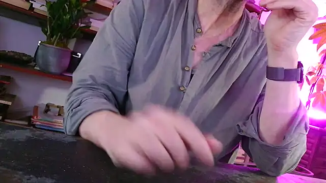 yvanbonar online show from 10.18.25