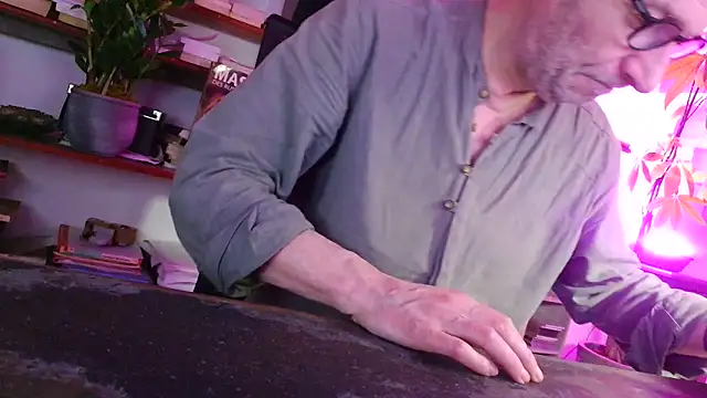 yvanbonar online show from 10.19.25