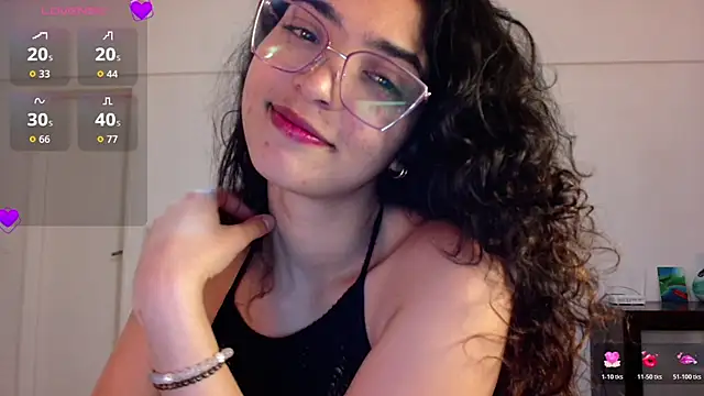 Snapshot of Ariagal chatting on 01.11.26 Ariagal online show from 01.11.26