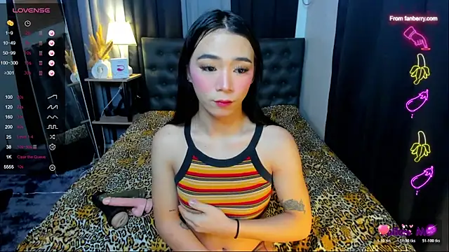 bellamoonlightX online show from 10.18.25