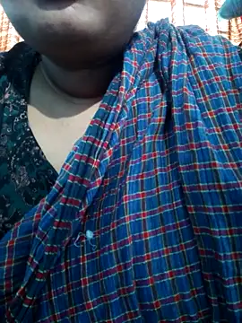 Snapshot of Rita-Sing chatting on 12.17.25 Rita-Sing online show from 12.17.25