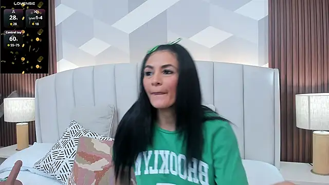 Mommy Naughty online show from 03.17.26