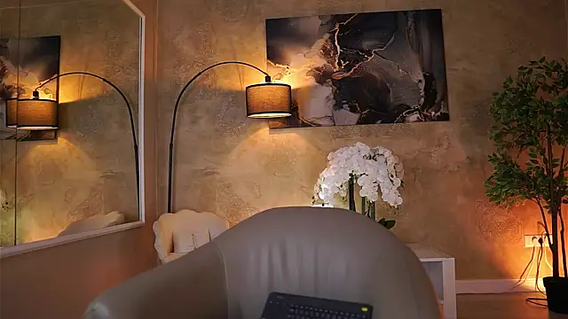 Snapshot of EllieRedd chatting on 11.23.25 EllieRedd online show from 11.23.25