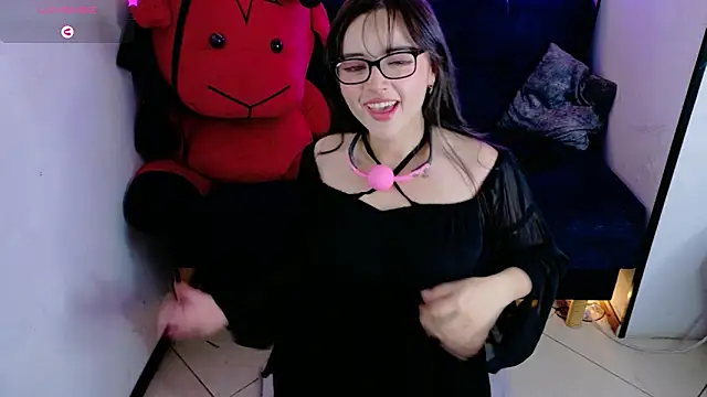 MiaVelvetDoll online show from 11.22.25