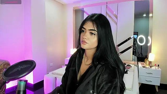 EmmaStonns online show from 09.09.25