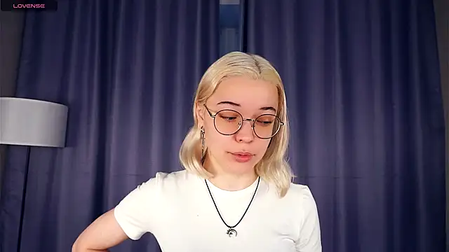 EdaKirkIin online show from 11.13.25