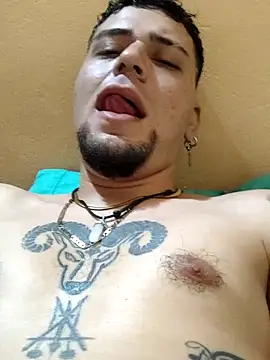 Snapshot of Juuaanp3 chatting on 12.14.25 Juuaanp3 online show from 12.14.25