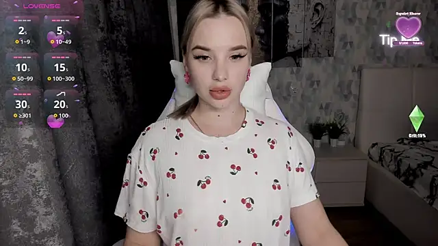 KiraKrox online show from 10.11.25