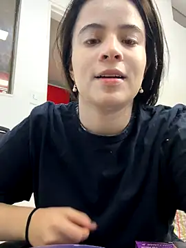 Snapshot of ChannelWhite_ chatting on 09.20.25 ChannelWhite online show from 09.20.25