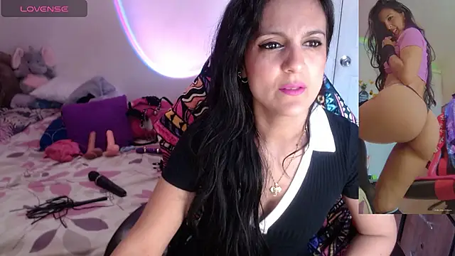 Snapshot of BasmaHernandez chatting on 04.23.26 BasmaHernandez online show from 04.23.26