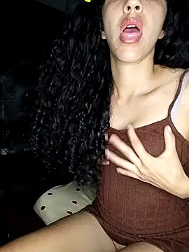 lucerocutte online show from 11.15.25