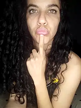 lucerocutte online show from 11.29.25