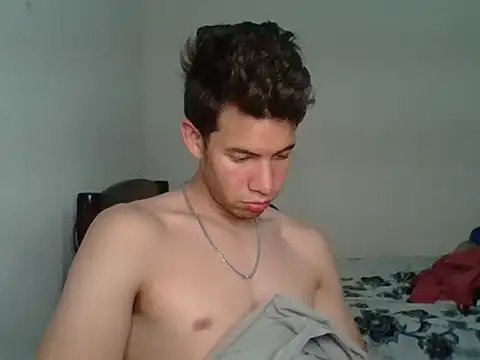 Maxtaylor18 online show from 03.26.26