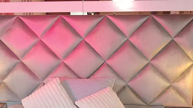 gemma sm online show from 11.26.25