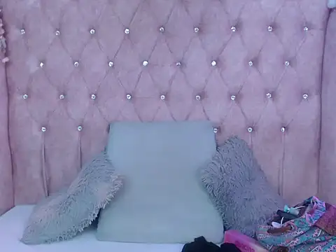 Snapshot of Jessica_Carter_01 chatting on 11.06.25 Jessica Carter 01 online show from 11.06.25