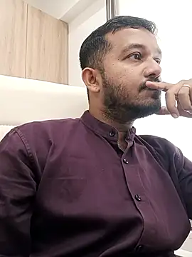 Snapshot of VJ17 chatting on 09.09.25 VJ17 online show from 09.09.25