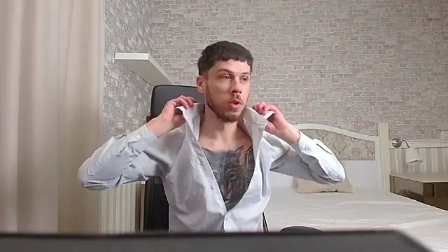 JonahShaw online show from 04.10.26