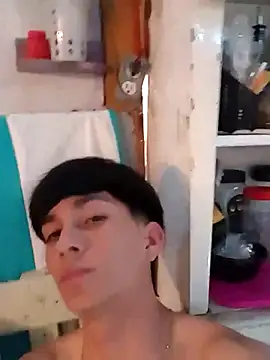 LUISSLEONN0958 online show from 09.11.25