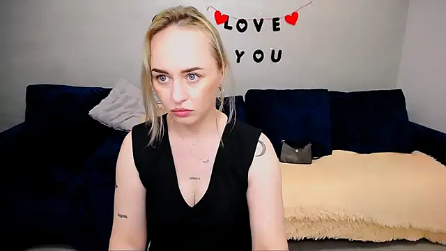 LiluMoon   online show from 05.09.26