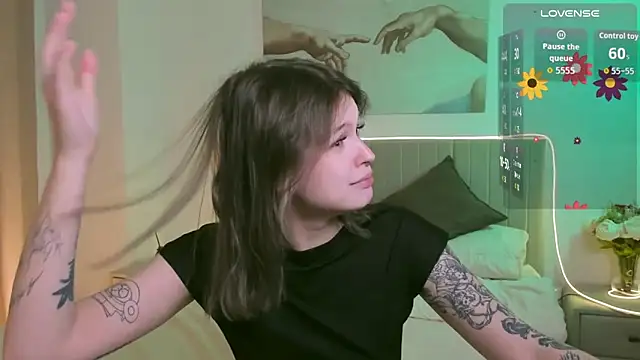 Lisa Blossom online show from 10.23.25