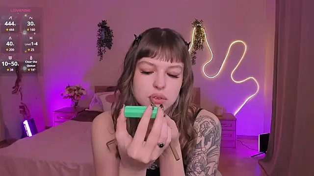 Lisa Blossom online show from 03.16.26