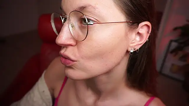 Scorpion Peach online show from 11.13.25