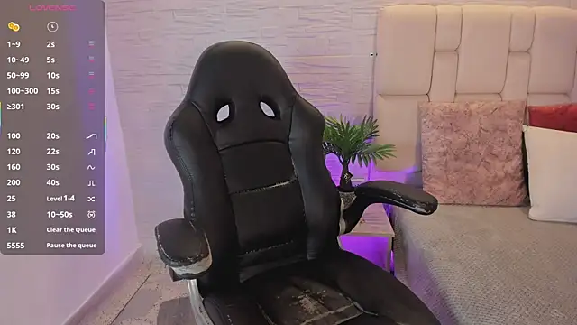 Mollycb online show from 09.19.25