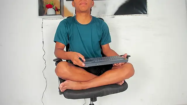 tyler twink boy online show from 10.07.25