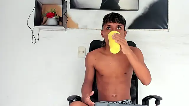 tyler twink boy online show from 11.15.25