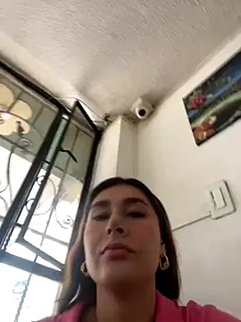 Isa Villamarin online show from 09.20.25